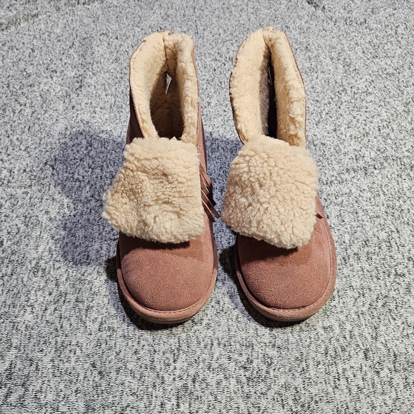 BEARPAW Christie Suede Sheepskin Fringe Boot sz 11 - Picture 4 of 10